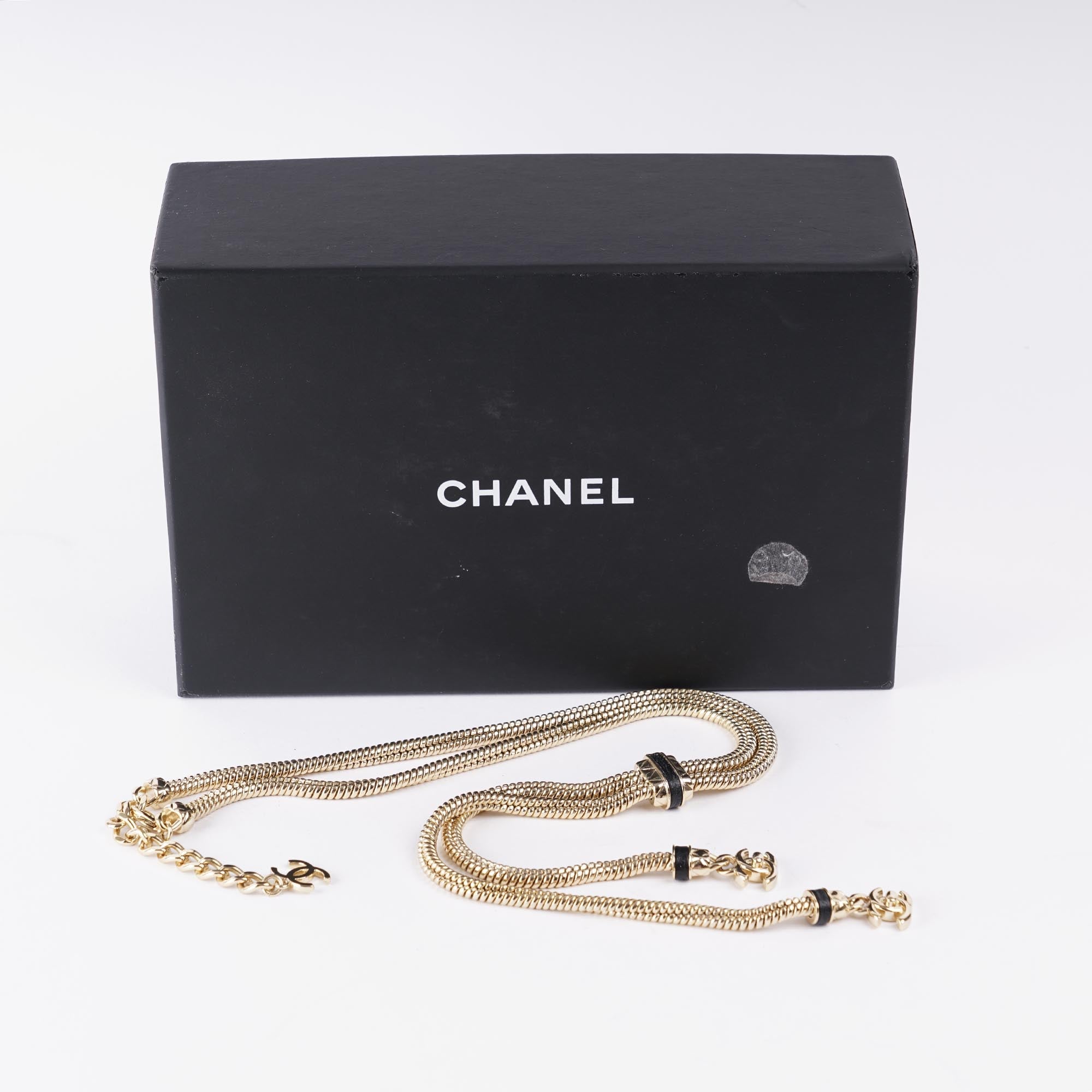 Long CC Necklace - CHANEL - Affordable Luxury image