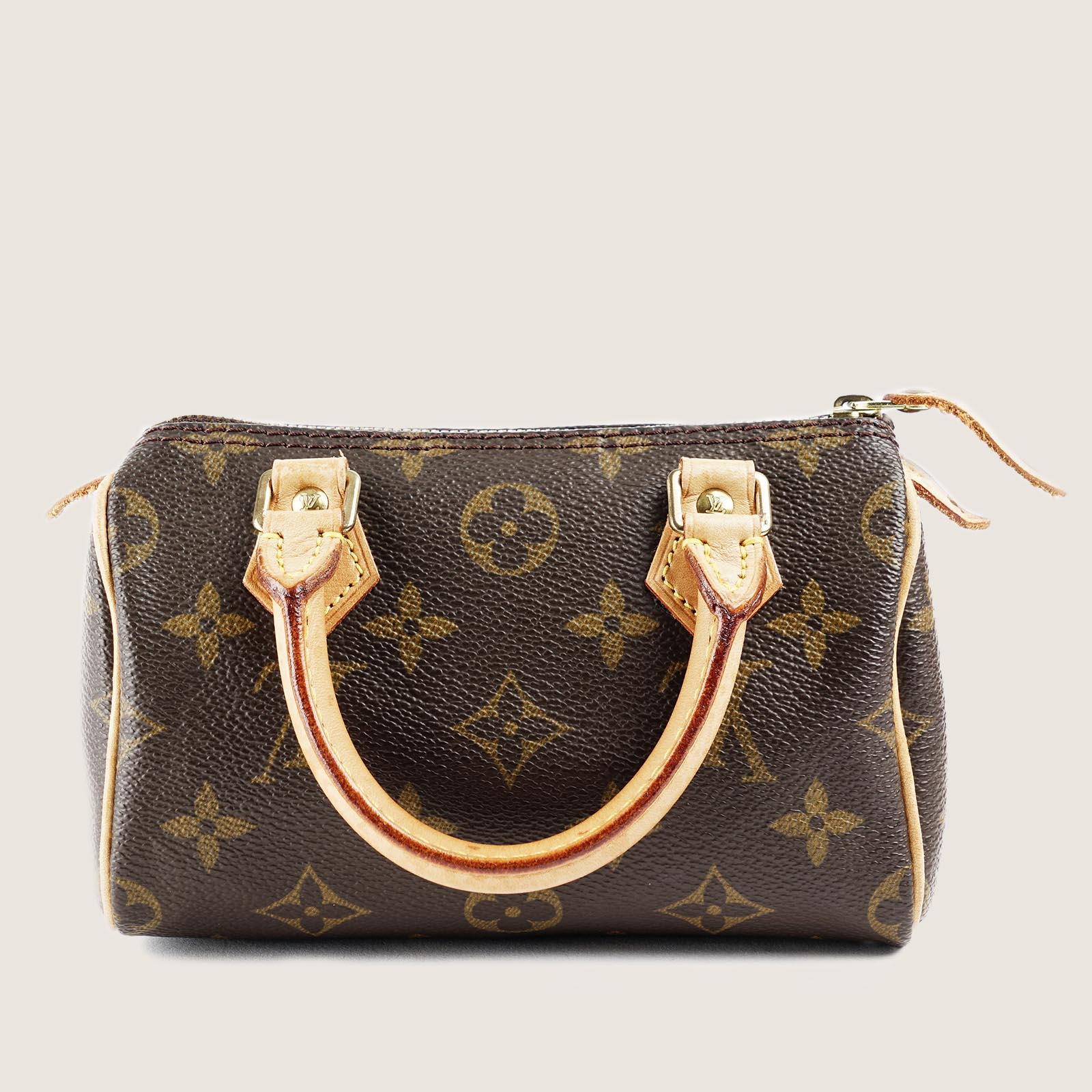 Speedy Nano Handbag - LOUIS VUITTON - Affordable Luxury image