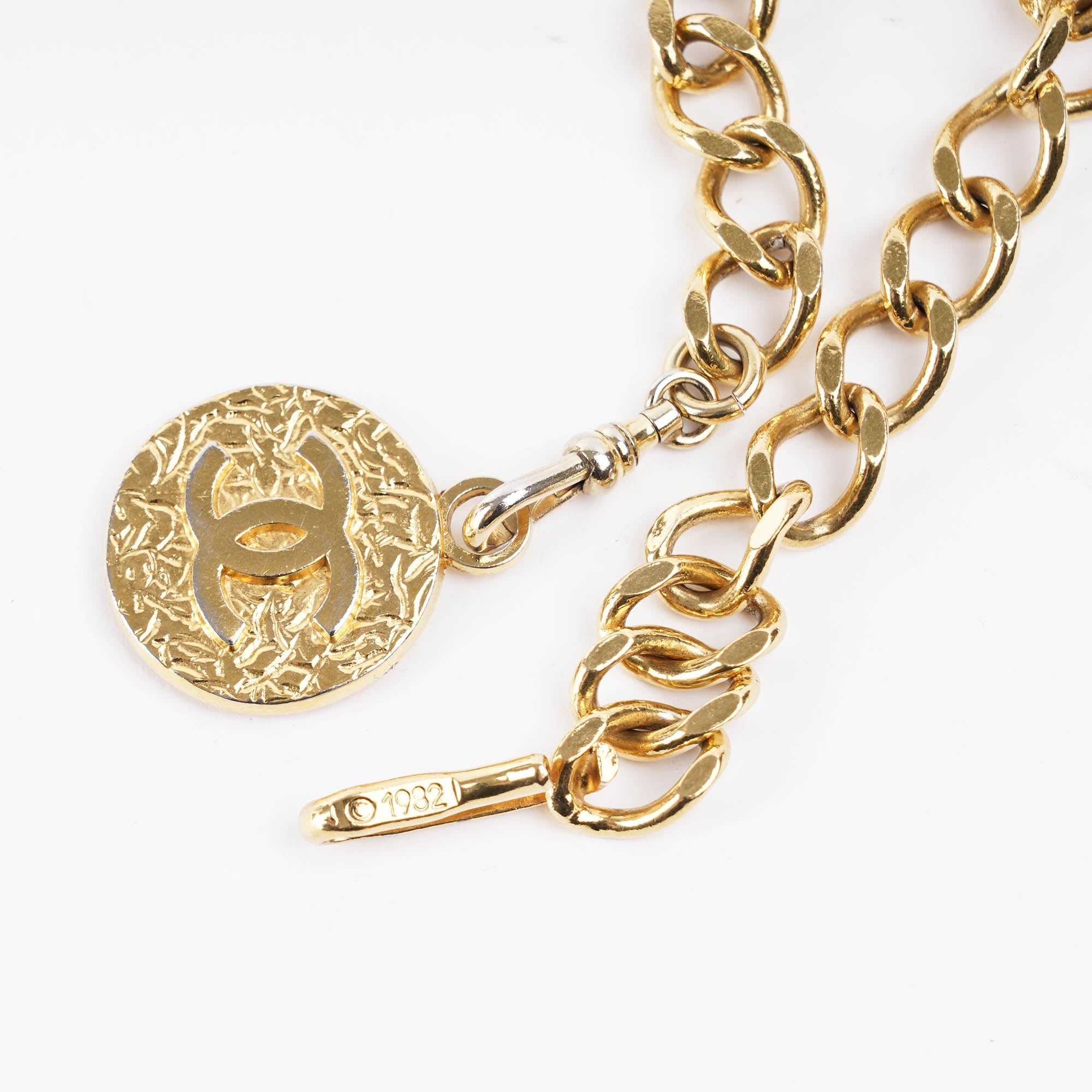Vintage 24K Gold-plated Chain Belt - CHANEL - Affordable Luxury image