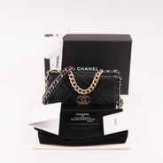 Wallet On Chain 19 - CHANEL - Affordable Luxury thumbnail image